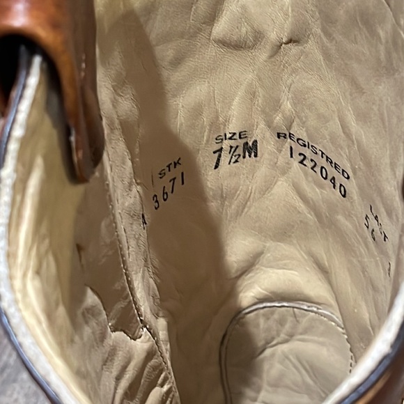 Brown Women’s Corral boots. Size 7 1/2 - Picture 2 of 3